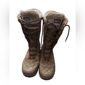 Patagonia Wintertide High Waterproof Fur-Lined Lace-Up Boots – Women’s Size 11